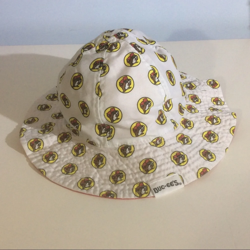 Buc-ee's Sz Toddler Bucket Hat Buccees Beaver Logo Red Kids Summer w/ Chin Strap